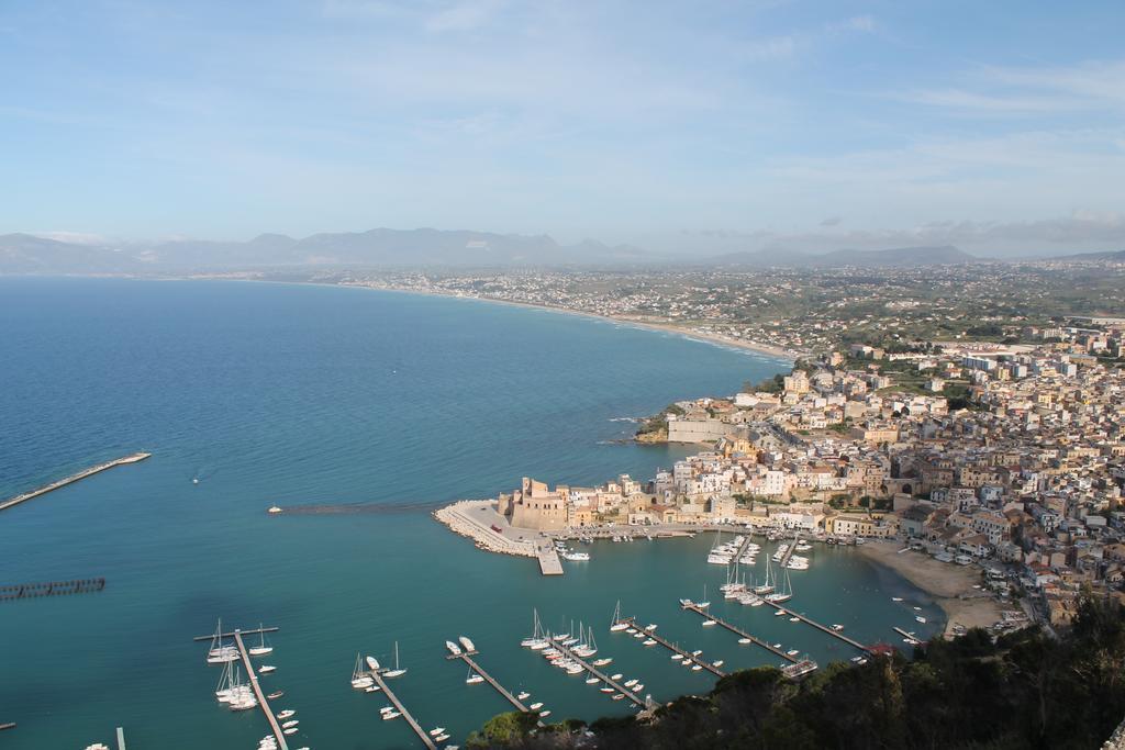 Casa Longo 2 Apartment Castellammare del Golfo Bagian luar foto