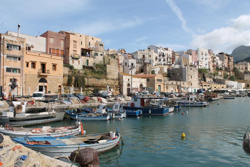 Casa Longo 2 Apartment Castellammare del Golfo Bagian luar foto